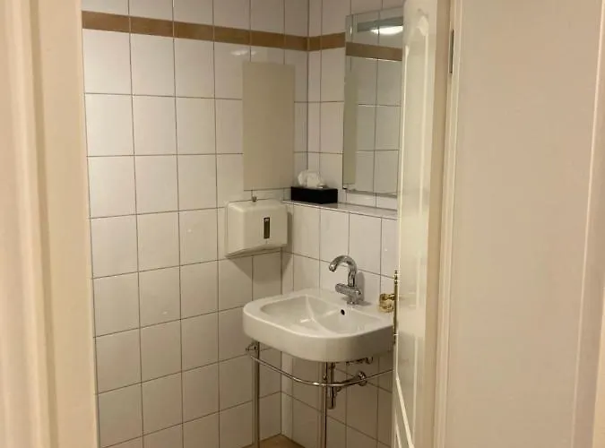 Koenigsberg Weingut C A Haussmann * Traben-Trarbach